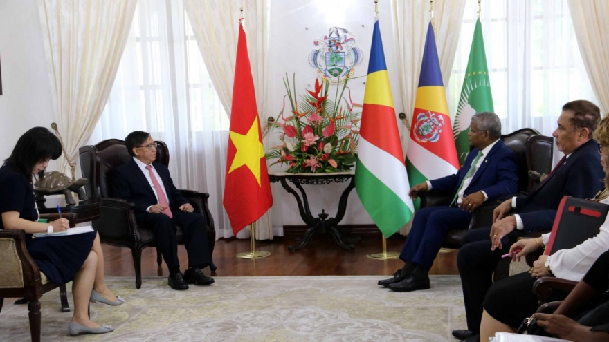 Seychelles wishes to enhance cooperation with Vietnam